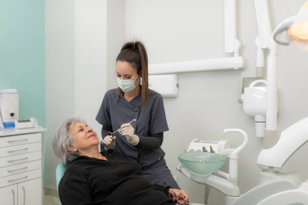 Best Emergency Dental Extractions in Palm Shores, FL